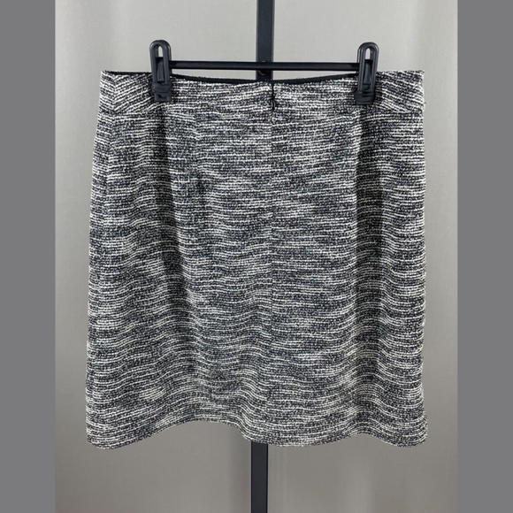 NEW Loft Skirt Womens 8 petite black white woven straight classic - Picture 5 of 7